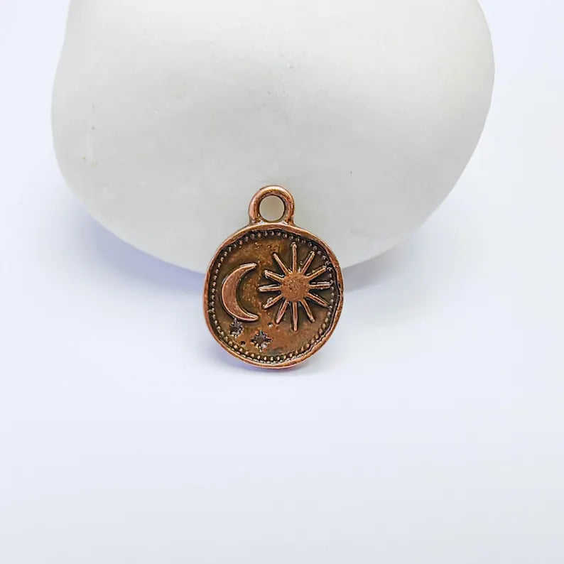 4 Sun and Moon Round Charm Pendant, Double Sided Celestial, Antique Copper Plated, 16x13mm, G38157