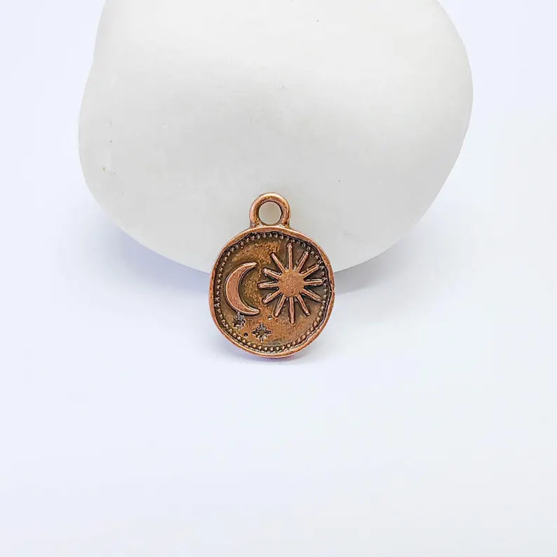 4 Sun and Moon Round Charm Pendant, Double Sided Celestial, Antique Copper Plated, 16x13mm, G38157
