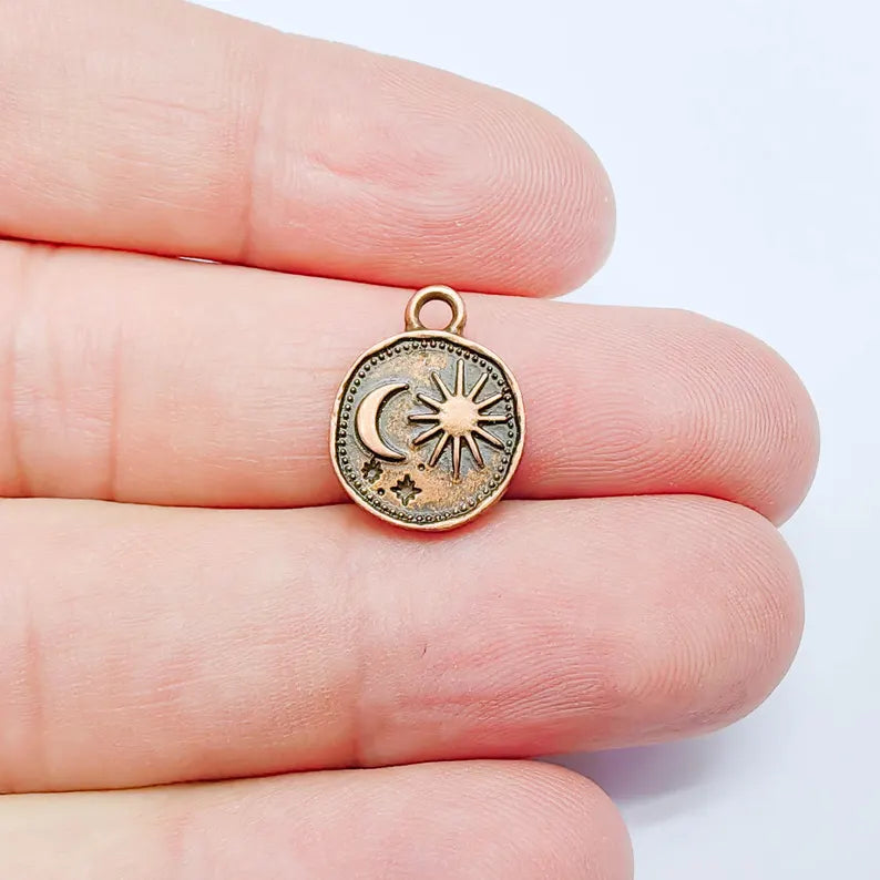 4 Sun and Moon Round Charm Pendant, Double Sided Celestial, Antique Copper Plated, 16x13mm, G38157