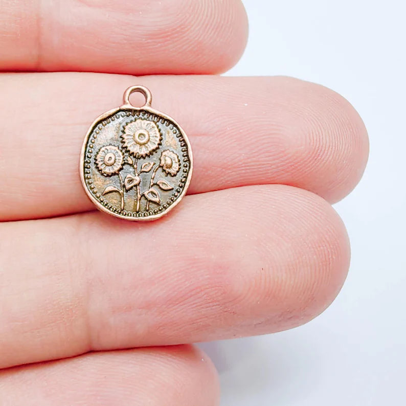 4 Chrysanthemum Flower Charm, Double Sided Botanical Pendant, Antique Copper Plated, 16x13mm, G38133 Bilal