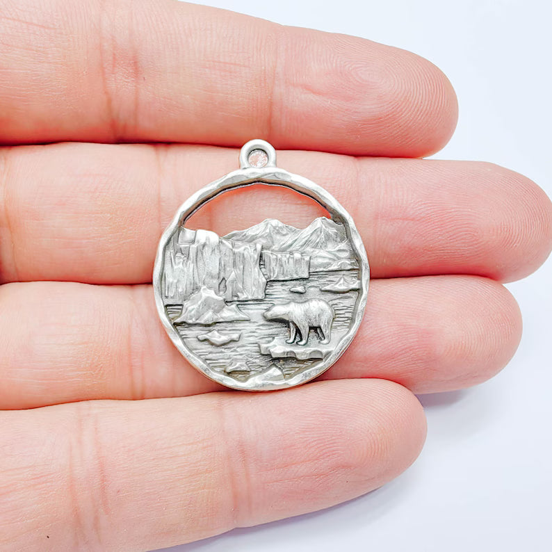 Polar Bear Charm Pendant, Arctic Landscape Design, Antique Silver Plated, 33x28mm, G38142