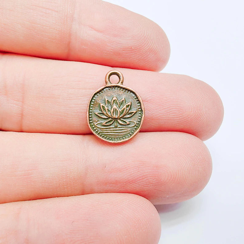 4 Lotus Round Charm Pendant, Double Sided Botanical Design, Antique Copper Plated, 16x13mm, G38153