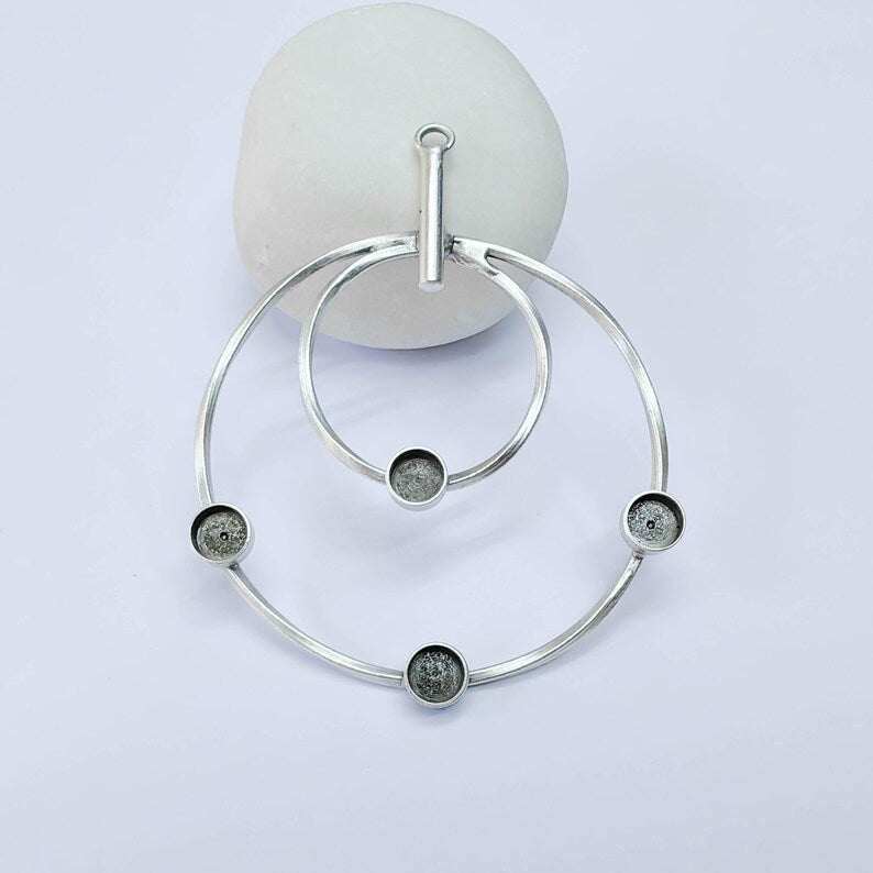 Multi Bezel Pendant Blank, 6mm Round Settings, Antique Silver Plated Brass, 70x53mm, G38171