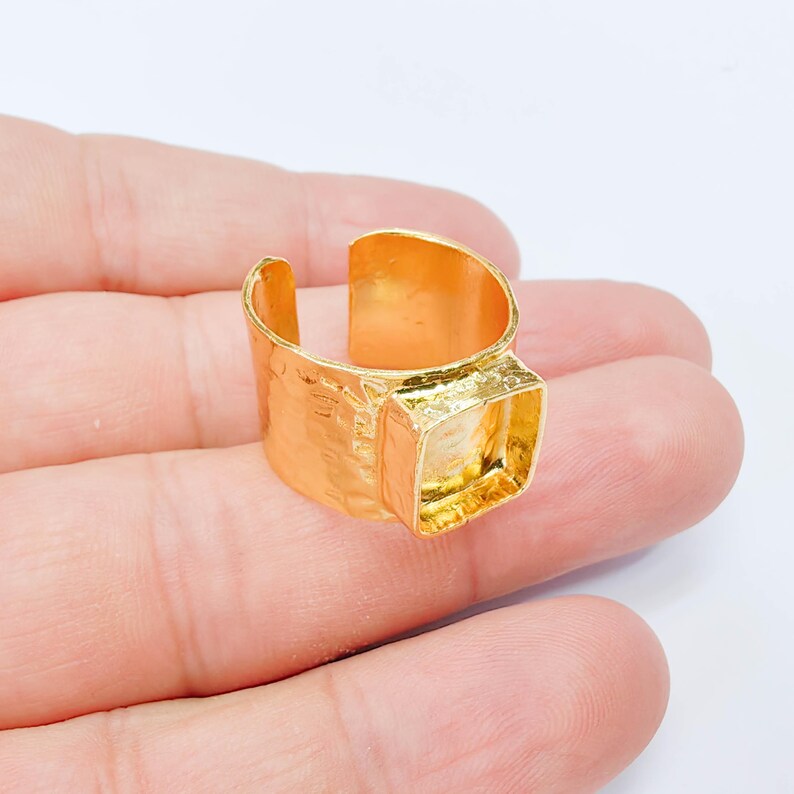 Square Bezel Adjustable Ring, 10x10mm Setting, 24K Gold Color Brass Ring Blank, G38169