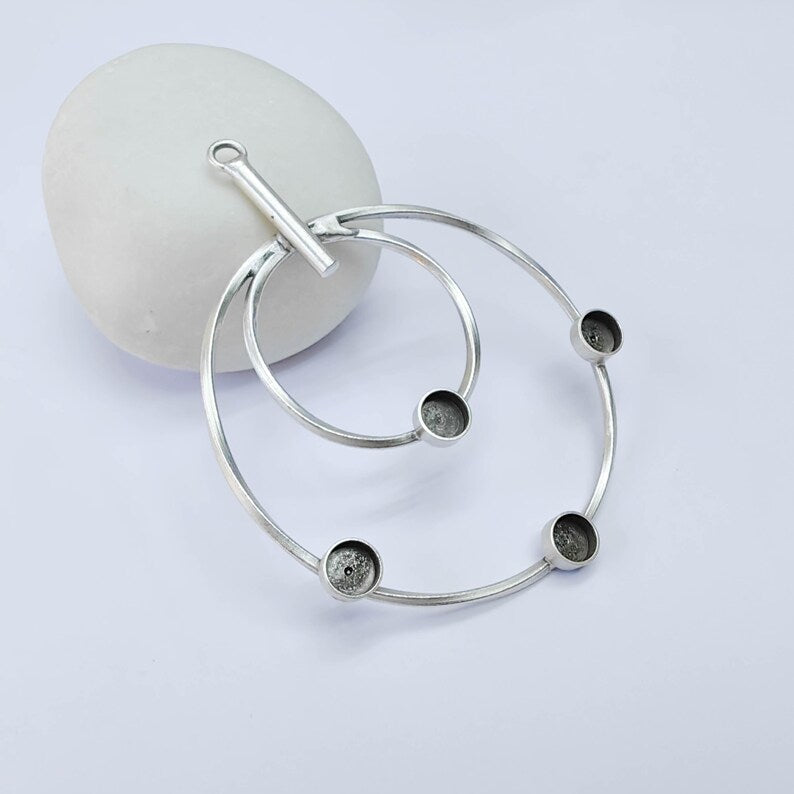Multi Bezel Pendant Blank, 6mm Round Settings, Antique Silver Plated Brass, 70x53mm, G38171