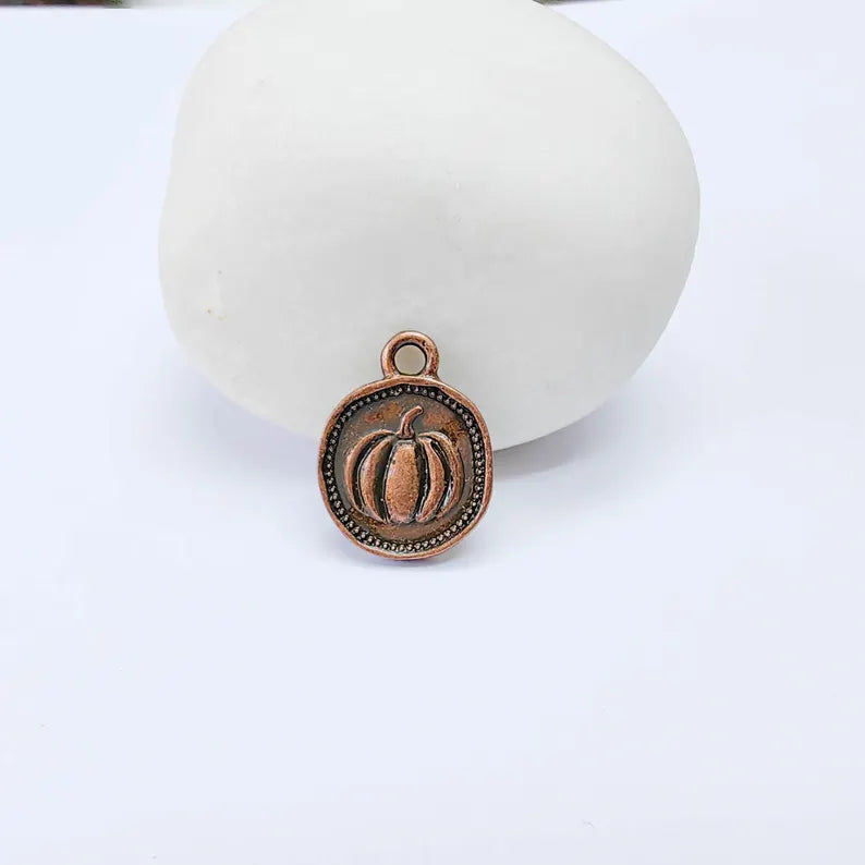 4 Pumpkin Charm Pendant, Double Sided Autumn Harvest Design, Round Halloween Charm, 16x13mm, Antique Copper G38175