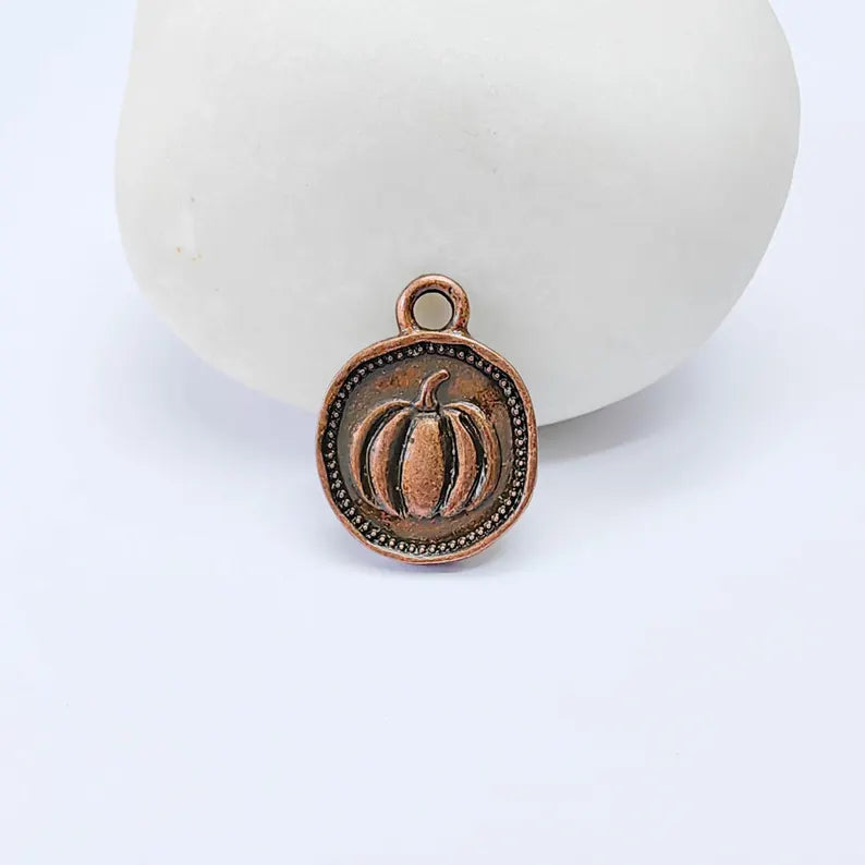 4 Pumpkin Charm Pendant, Double Sided Autumn Harvest Design, Round Halloween Charm, 16x13mm, Antique Copper G38175