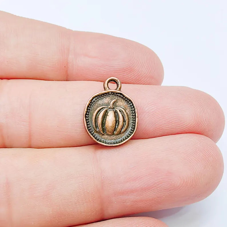 4 Pumpkin Charm Pendant, Double Sided Autumn Harvest Design, Round Halloween Charm, 16x13mm, Antique Copper G38175
