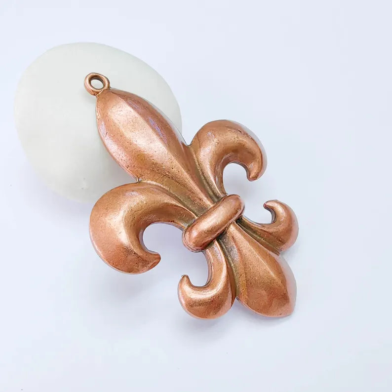 Large French Lily Pendant, Fleur de Lis Charm, Antique Copper Plated, 81x59mm, G38185