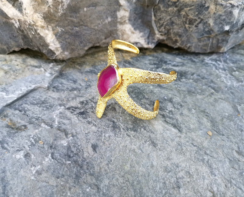 Gold Plated Brass Starfish Bracelet with Fuchsia Agate Gemstone Adjustable SR16