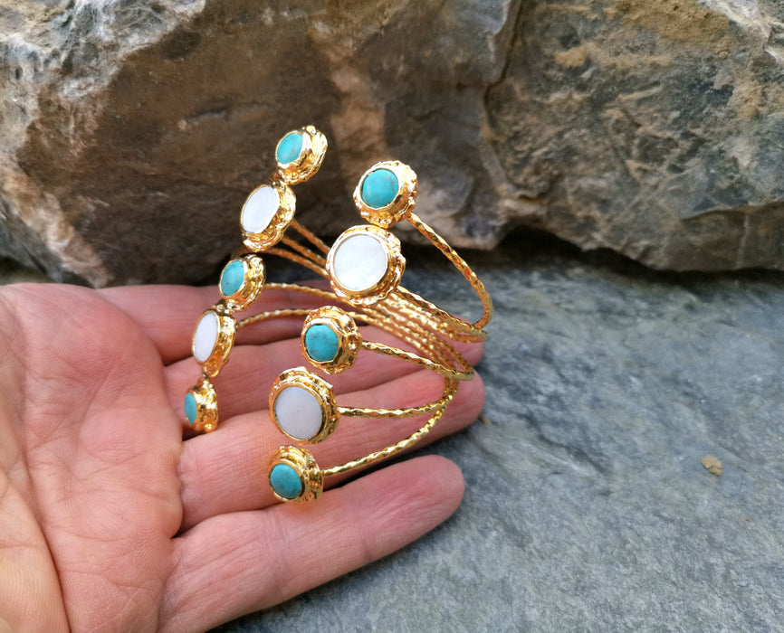 Gold Plated Brass Bracelet With Turquoise Gemstones And Real Pearls Adjustable SR20