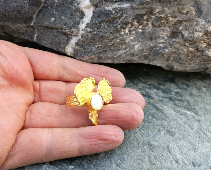 Gold Plated Brass Ring with Real Pearl Adjustable SR37