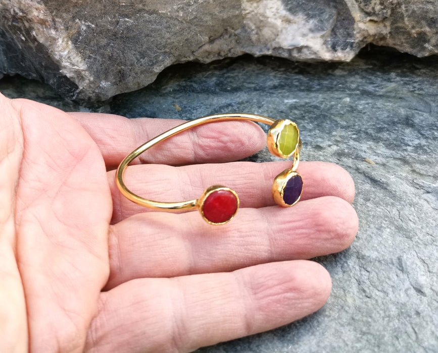 Bracelet with Colored Gemstones Gold Plated Brass Adjustable SR47