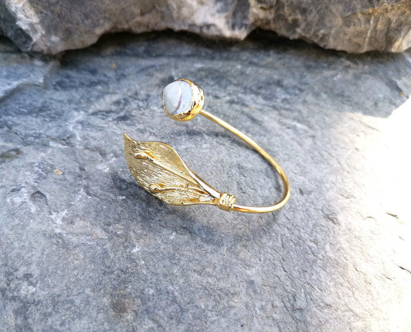 Flower Bracelet with Real Pearl Gold Plated Brass Adjustable SR48