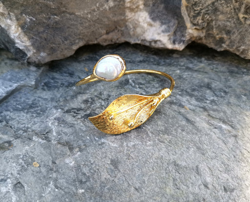 Flower Bracelet with Real Pearl Gold Plated Brass Adjustable SR48
