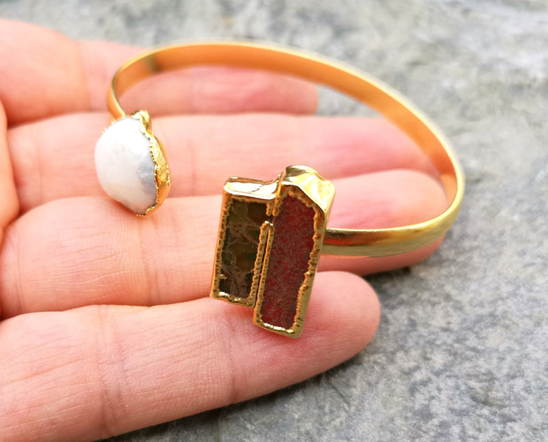 Bracelet with Colored Agate Gemstones and Real Pearl Gold Plated Brass Adjustable SR170