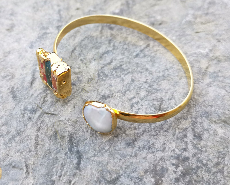 Bracelet with Colored Agate Gemstones and Real Pearl Gold Plated Brass Adjustable SR171