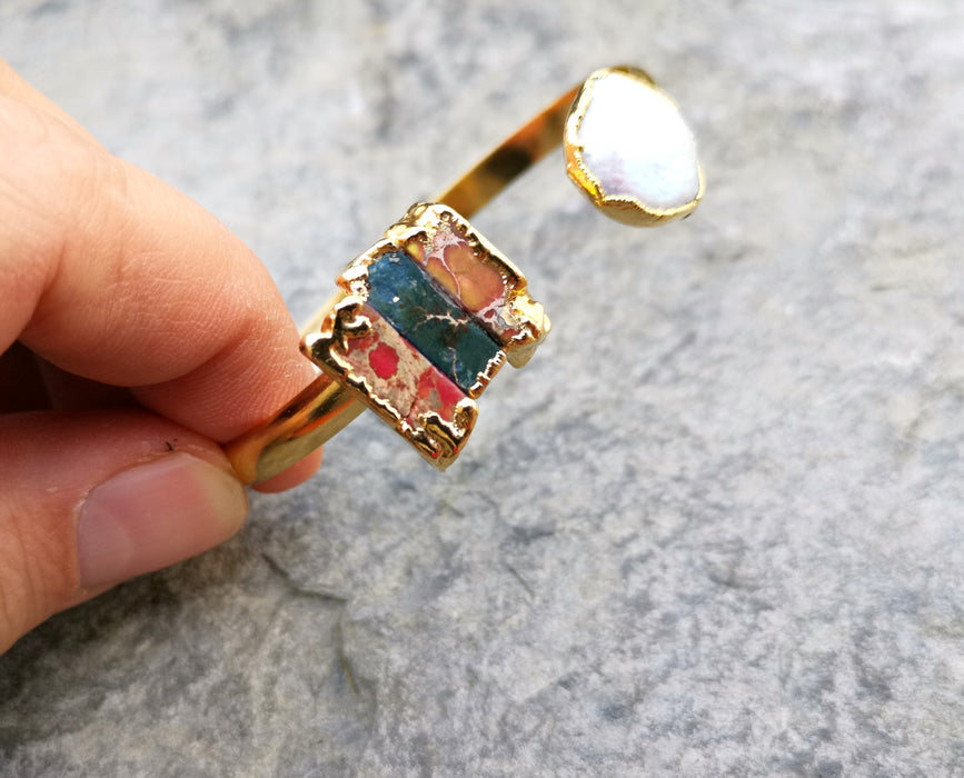 Bracelet with Colored Agate Gemstones and Real Pearl Gold Plated Brass Adjustable SR171