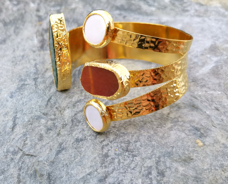 Bracelet with Colored Agate Gemstones and Real Pearls Gold Plated Brass Adjustable SR179