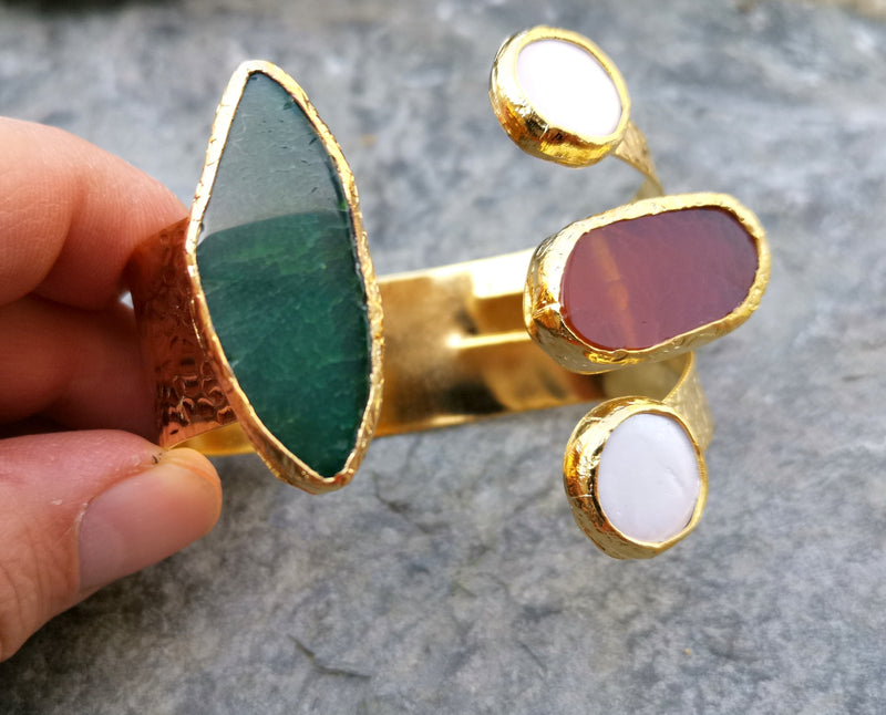 Bracelet with Colored Agate Gemstones and Real Pearls Gold Plated Brass Adjustable SR179