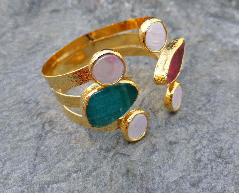 Bracelet with Colored Agate Gemstones and Real Pearls Gold Plated Brass Adjustable SR182