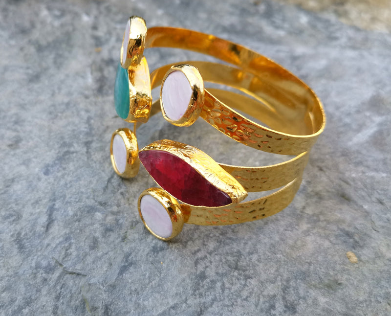 Bracelet with Colored Agate Gemstones and Real Pearls Gold Plated Brass Adjustable SR182
