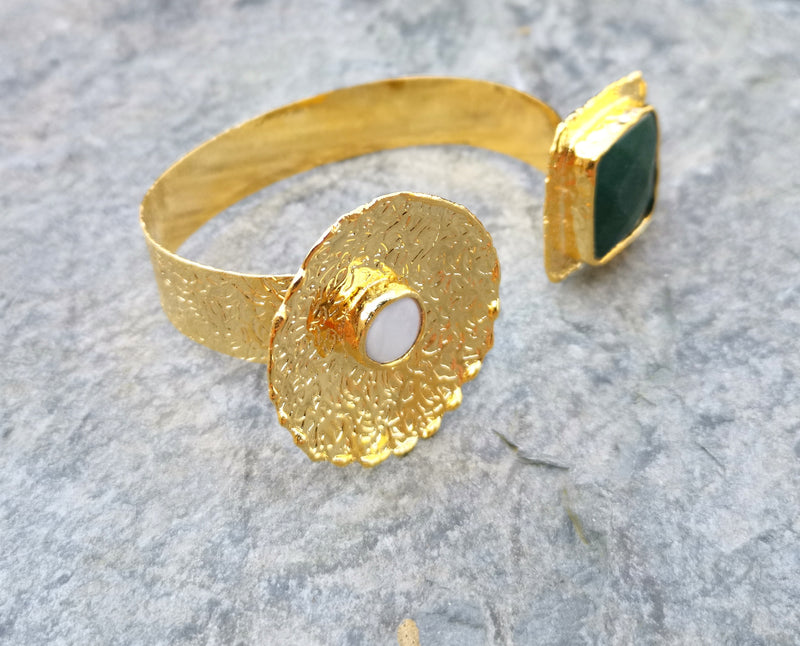 Bracelet with Dark Green Agate Gemstone and Real Pearl Gold Plated Brass Adjustable SR188