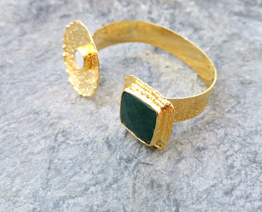 Bracelet with Dark Green Agate Gemstone and Real Pearl Gold Plated Brass Adjustable SR188