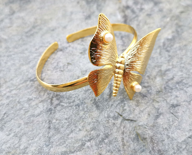 Butterfly Bracelet with Real Pearls Gold Plated Brass Adjustable SR218
