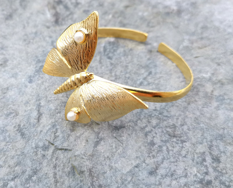 Butterfly Bracelet with Real Pearls Gold Plated Brass Adjustable SR218