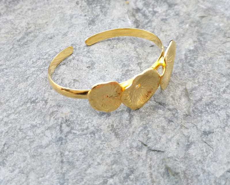 Flowers Bracelet Gold Plated Brass Adjustable SR219