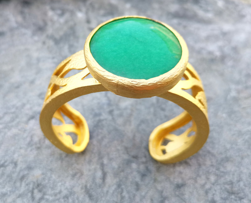 Bracelet with Green Stone Gold Plated Brass Adjustable SR222