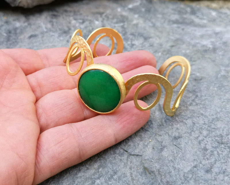 Bracelet with Green Stone Gold Plated Brass Adjustable SR226