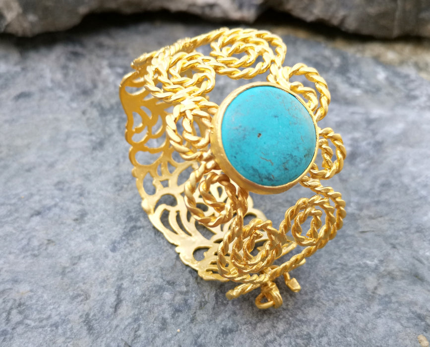 Bracelet with Turquoise Stone Gold Plated Brass Adjustable SR229