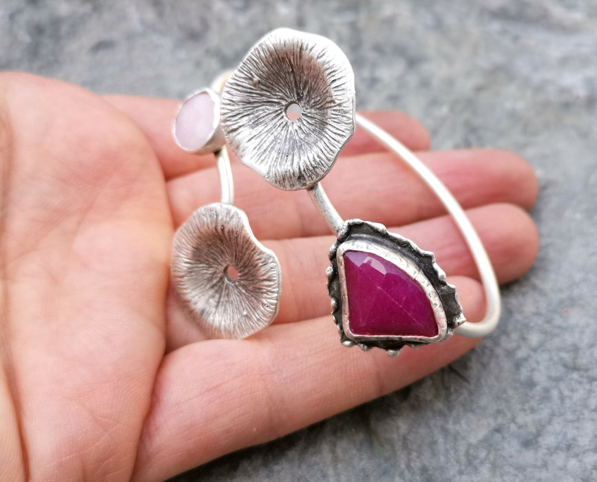 Flower Bracelet With Fuchsia and Light Pink Stones Antique Silver Plated Brass Adjustable SR239