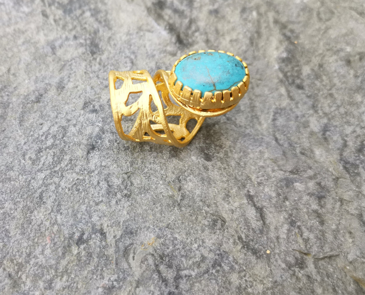Ring with Turquoise Stone Gold Plated Brass Adjustable SR279