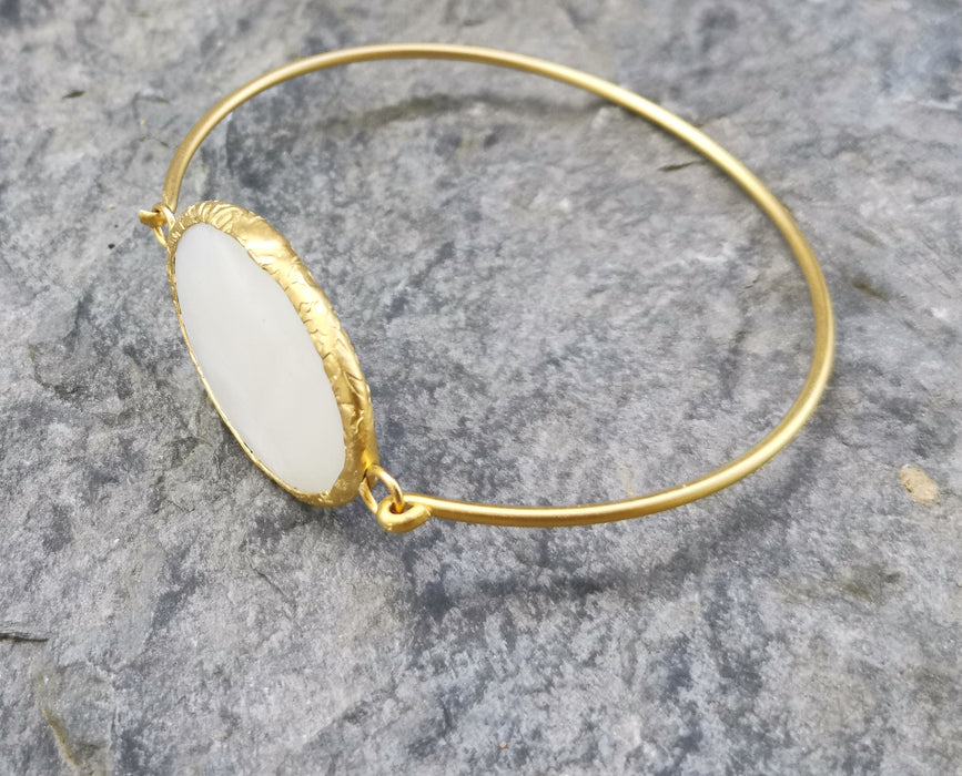 Wire Bracelet with Oval Real Pearl Gold Plated Brass SR370