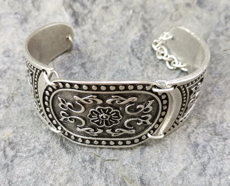 Bracelet Antique Silver Plated Metal Adjustable SR549