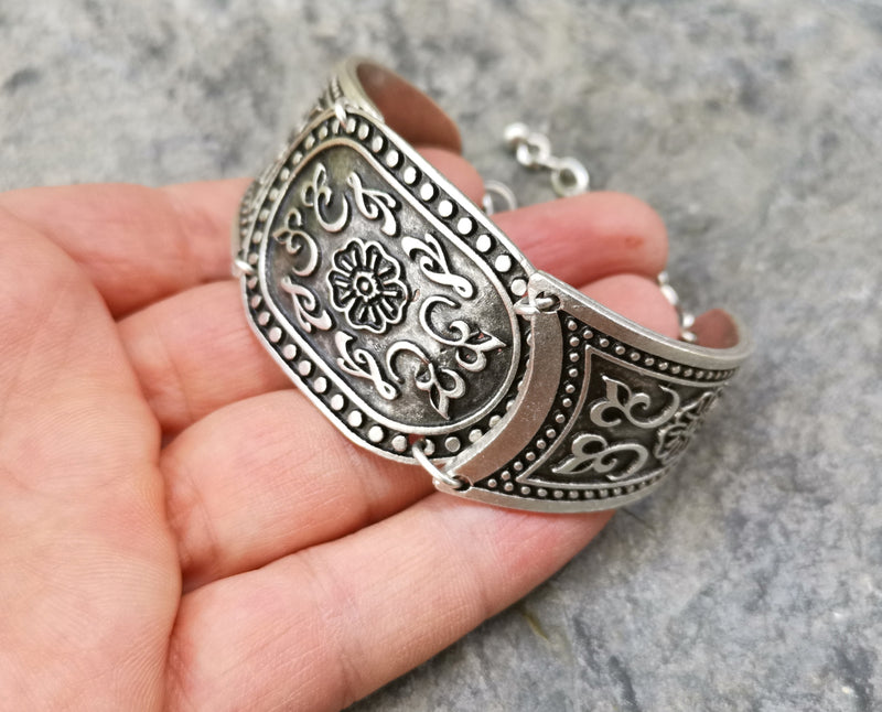 Bracelet Antique Silver Plated Metal Adjustable SR549