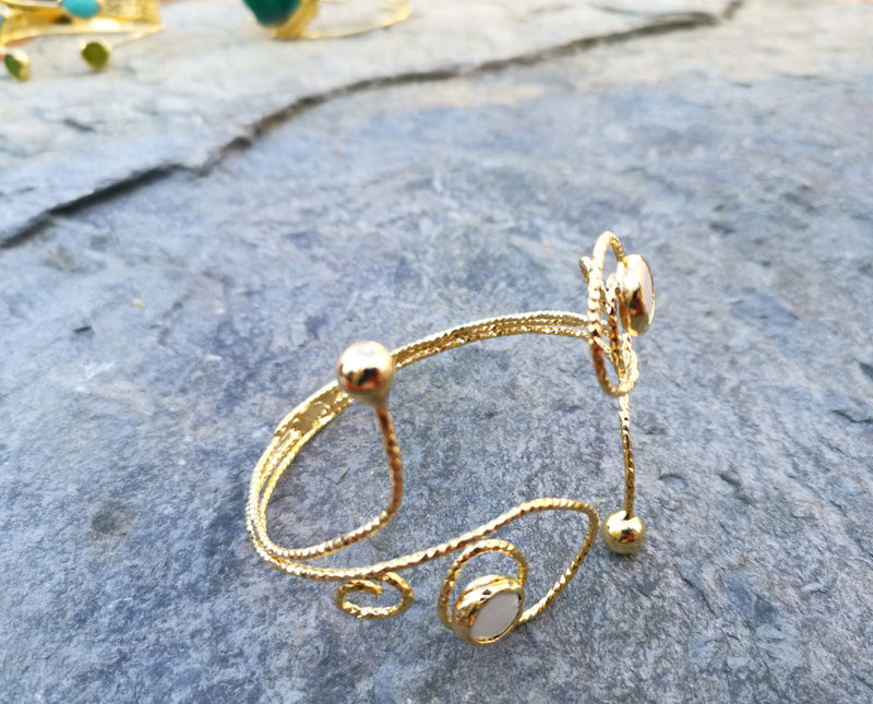 Gold Plated Brass Bracelet with Real Pearl Adjustable SR4