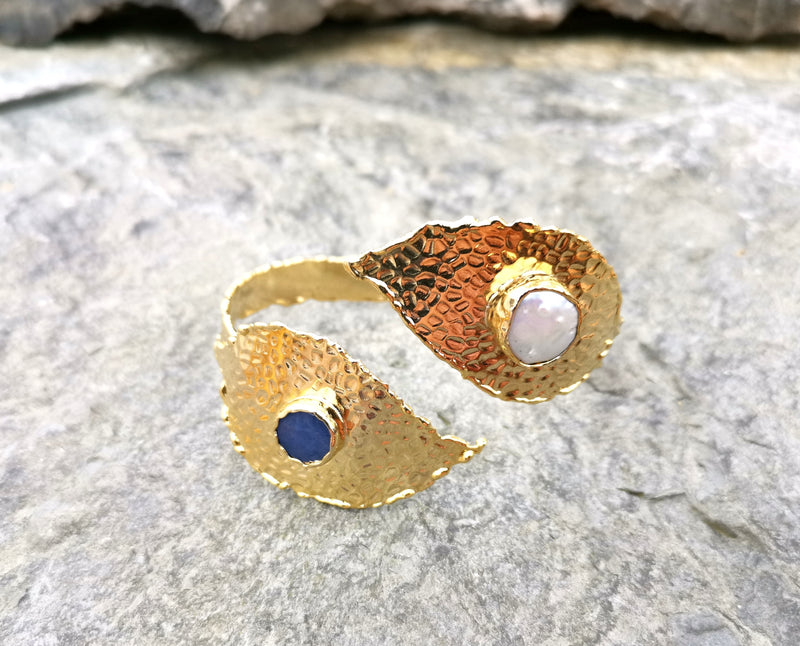 Bracelet with Blue Gemstone and Real Pearl Gold Plated Brass Adjustable SR55