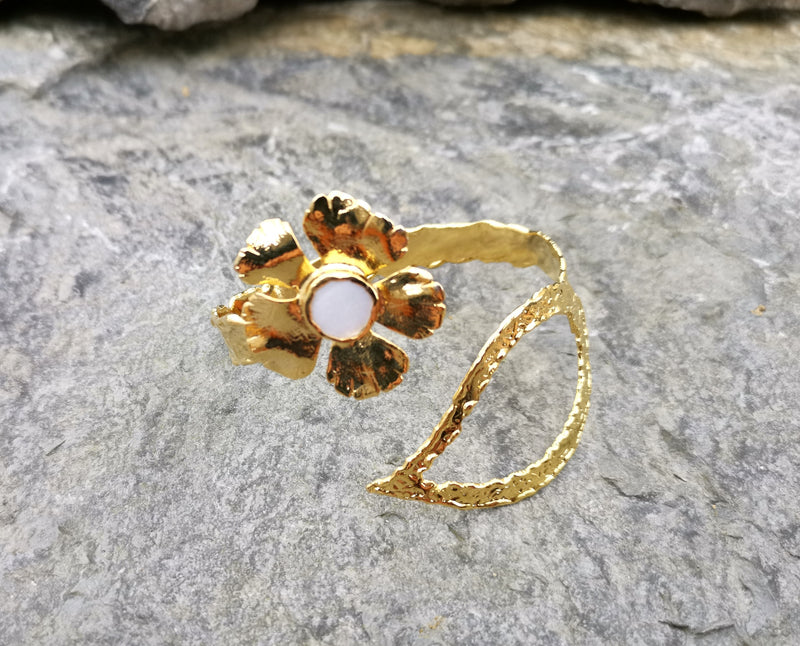 Flower and Leaf Bracelet with Real Pearl Gold Plated Brass Adjustable SR57