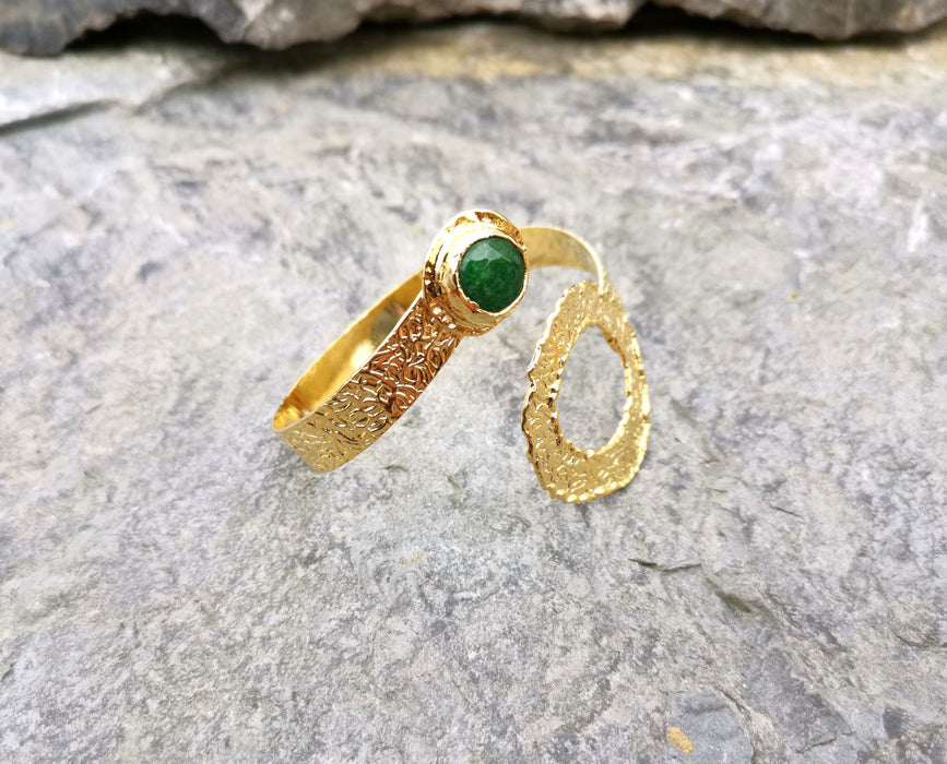 Bracelet with Green Gemstones Gold Plated Brass Adjustable SR66