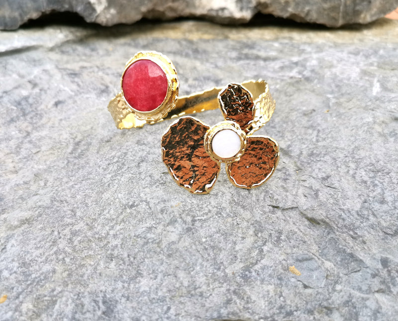 Flower Bracelet with Fuchsia Gemstones Gold Plated Brass Adjustable SR72