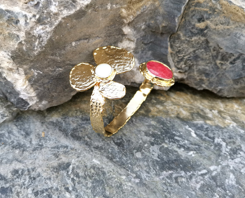 Flower Bracelet with Fuchsia Gemstones Gold Plated Brass Adjustable SR72