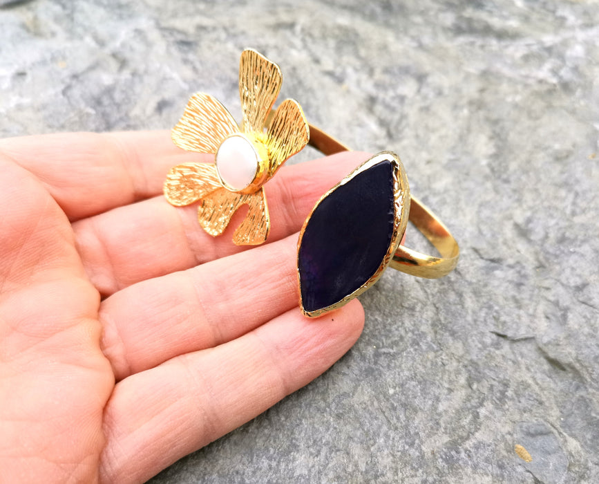 Flower Bracelet with Dark Purple Agate Gemstone and Real Pearl Gold Plated Brass Adjustable SR73