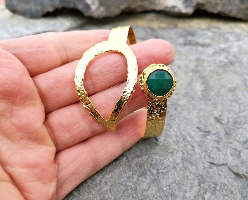 Bracelet with Green Gemstone Gold Plated Brass Adjustable SR74