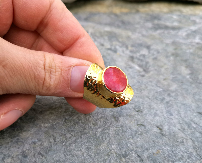 Gold Plated Hammered Ring with Fuchsia Gemstone , Gold Plated Brass Adjustable SR86