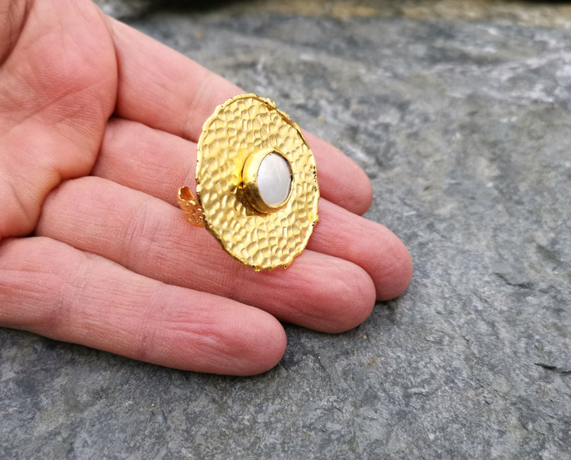 Oval Ring with Real Pearl Gold Plated Brass Adjustable SR100