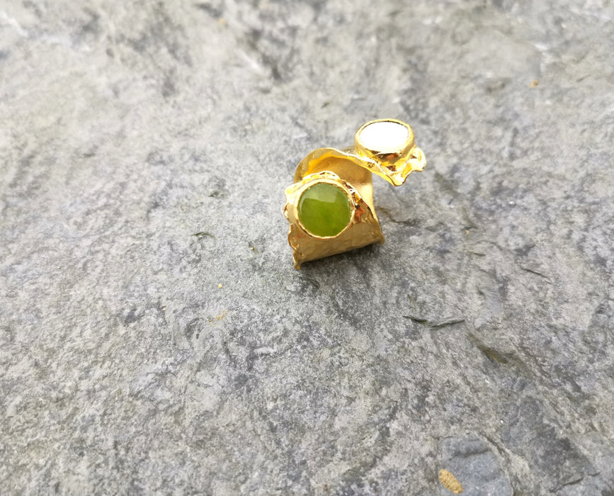 Ring with Light Green Gemstone and  Real Pearl Gold Plated Brass Adjustable SR105